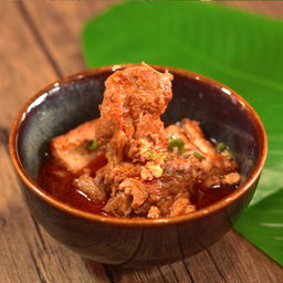 กระดูกหมู (เฉพาะน้ำเงี้ยวเท่านั้น**) - แม่บัว