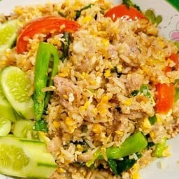 ข้าวขาหมู สุ+เทพ(เจ้าเก่าโรงหมู)