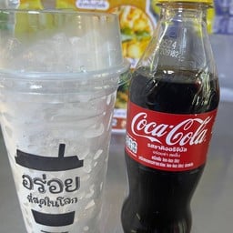 โค้ก น้ำแข็ง