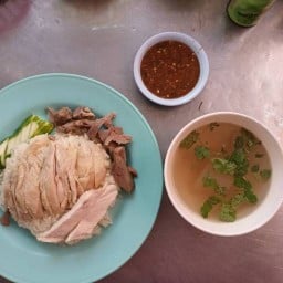 จี้สาว ข้าวมันไก่ ตลาดเกษตร ตลาดเกษตร โรบินสัน โอเชี่ยนภูเก็ต
