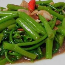 อิ่มอร่อยครัวแม่ อิ่มอร่อย ครัวแม่