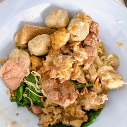 King ก๋วยเตี๋ยวเนื้อตุ๋น