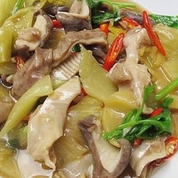 กระเพาะหมูผัดเกี๋ยมฉ่าย