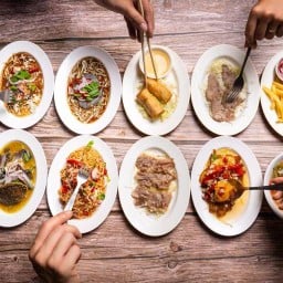 แซ่บขาปัด (ตำ ยำ ย่าง) BKK