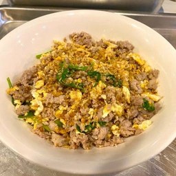 F10 ข้าวแห้งหมูสับ