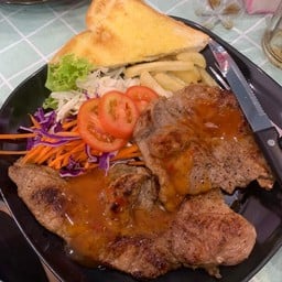 สเต๊กเนื้อ+ สันคอหมู