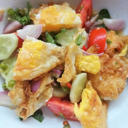 ยำไข่ดาว