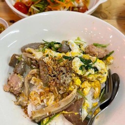 ข้าวแห้งหมูรวม (ชามยักษ์)