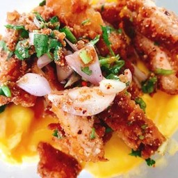 ข้าวยำไก่แซ่บ