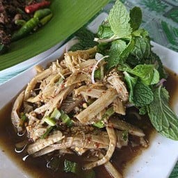 ซุปหน่อไม้ใส่กลิ่นแมงดา