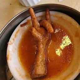 ทอดไก่ ไม่ทอดทิ้ง