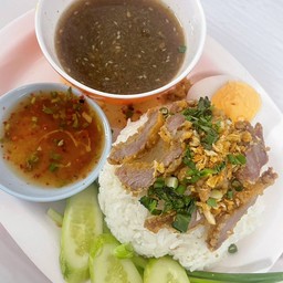 ข้าวหมูกรอบสูตรคุณแม่