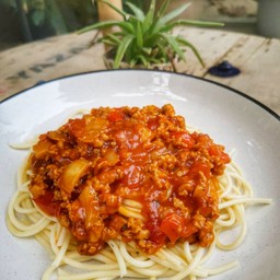 สปาเก็ตตี้ซอสมะเขือเทศ