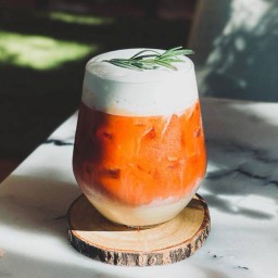 ชาไทย  (เย็น)