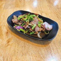 น้ำตกหมู