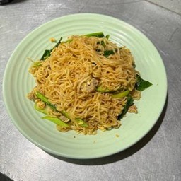 ผัดมาม่า