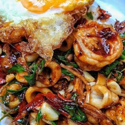 Stir Fried Chili Paste With Shrimp And Squid On Rice