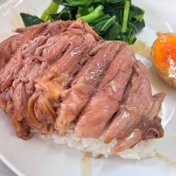ข้าวขาหมูเนื้อล้วน