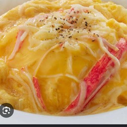 ข้าวไข่ข้นหน้าเบคอลปูอัด