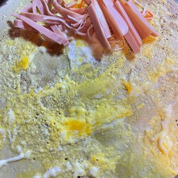 ไข่,แฮม,ปูอัด,ไส้กรอก