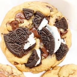 Oreo soft baked cookie