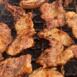 หมูย่างแม่ต่าย (ปากซอยเมืองใหม่1) เมืองใหม่ใกล้ตลาดโรงปูน