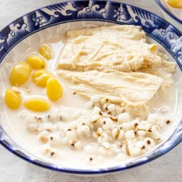 น้ำเต้าหู้ ฟองเต้าหู้ ลูกเดือย แปะก๊วย