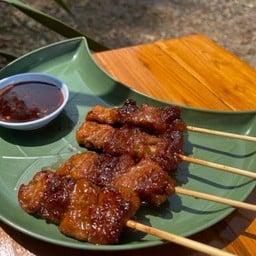 เนื้อย่างเสียบไม้ นายหนวด หอมฉ่ำ