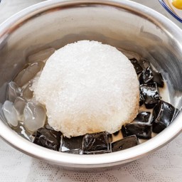 เฉาก๊วย ลูกชิด นมสด