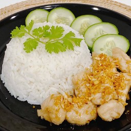 ทอดกระเทียม (กับข้าว)