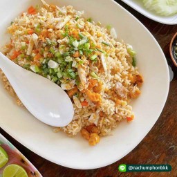 ข้าวผัดจัมโบ้ ปู+ไข่ปู