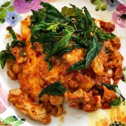 ข้าวราดภูเขาไฟไก่ทอด