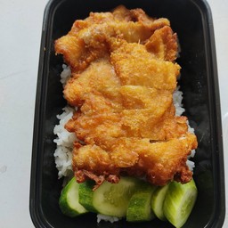 ข้าวสะโพกไก่ทอดกรอบๆๆ