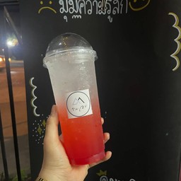 สตอเบอร์รีโซดา