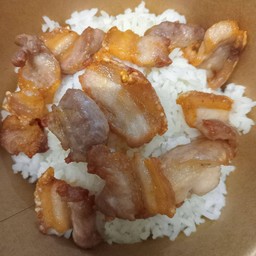จัมโบ้โภชนา ข้าวหมูสามชั้นทอดน้ำปลา&หม่าล่าสูตรเสฉวน
