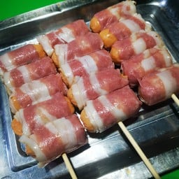 ไส้กรอกพันเบคอน