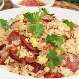 ข้าวผัดกุนเชียง