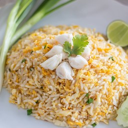 ข้าวผัดปูพิเศษ