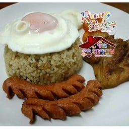 ข้าวผัดหมูหยอง