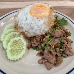 ข้าวหมูพริกเกลือ