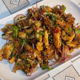 ยำไก่แซ่บ
