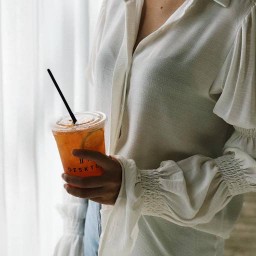 Ice Lemon Tea With Honey.