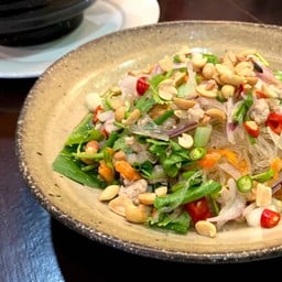 ยำวุ้นเส้นหมูสับ