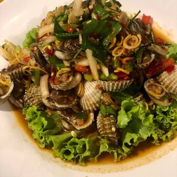 ยำหอยแครง Spicy Cockle Salad