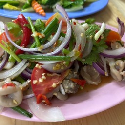 ยำไส้ตัน