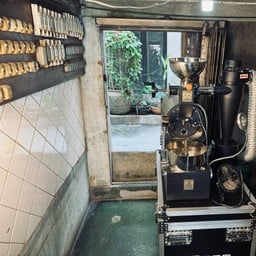 เครื่องคั่วหลังร้าน