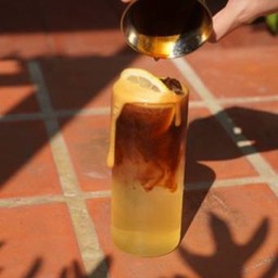 แบล็คยูส Black Yusu splash