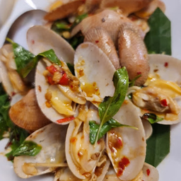 หอยลายผัดน้ำพริกเผา