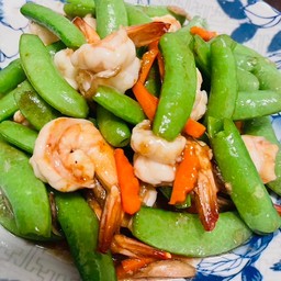 ผัดถั่วลันเตากุ้ง