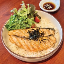 ข้าวแซลมอนเทอริยากิ